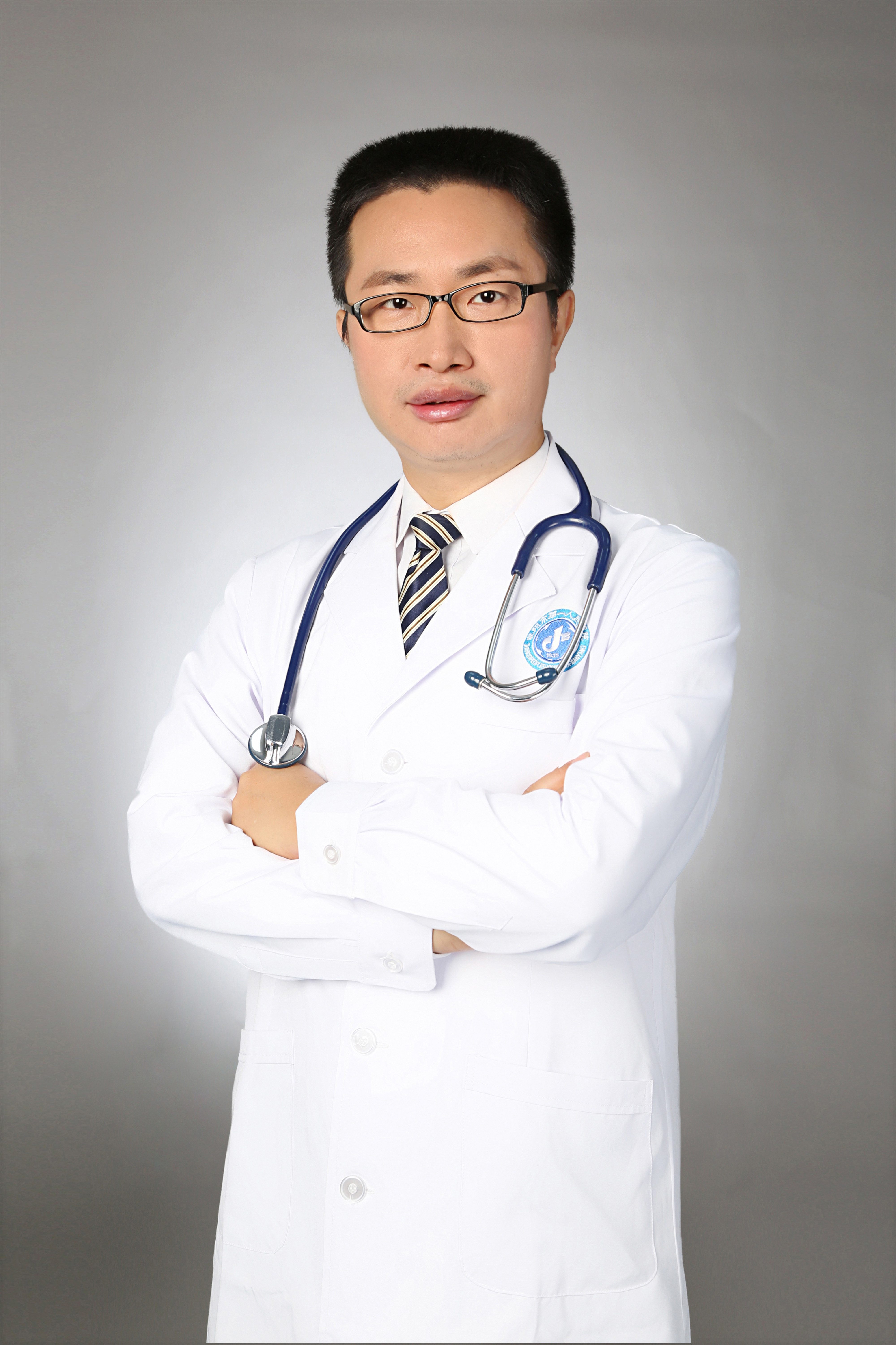 【人医风采】以担当诠释医者荣耀，以创新体现技术实力——记市一院呼吸与危重症医学科二病区主任亢锴