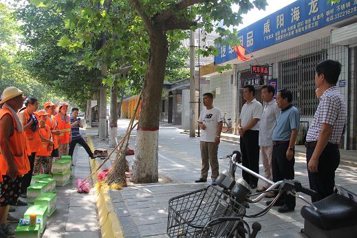 我院开展防暑降温送清凉慰问及预防中暑宣教活动