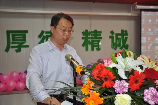 我院召开5.12护士节庆祝表彰活动